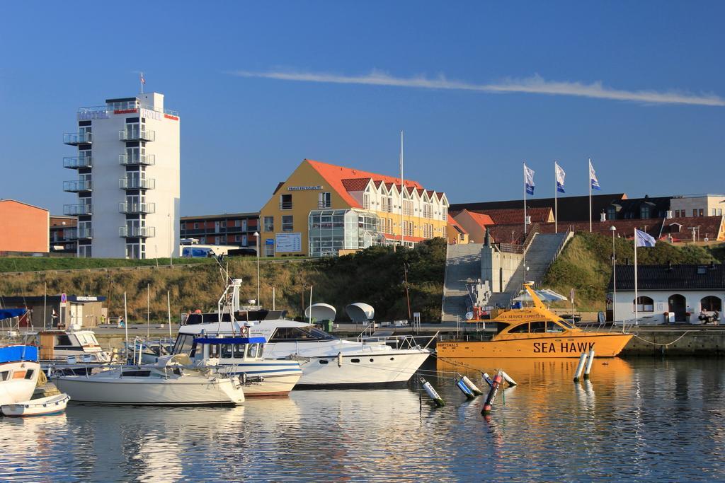 Seafront Hotel Хиртсхалс Екстериор снимка